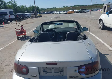 1991 Mazda Mx-5 Miata z USA, uszkodzony, nr VIN JM1NA3513M0200608
